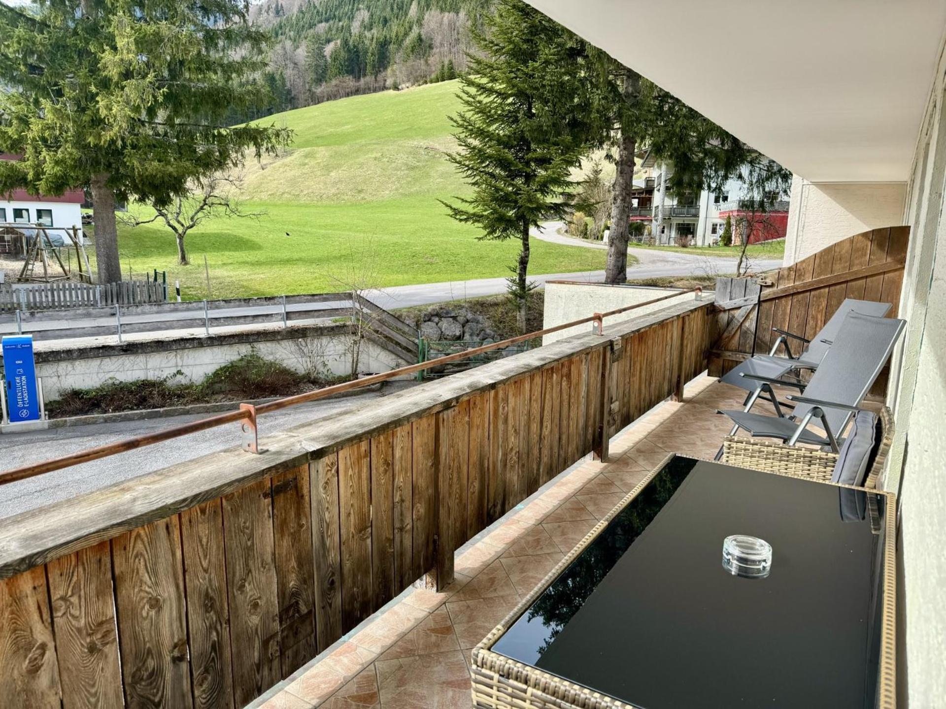Alpenlodge, Ferienwohnung 3 Тирзе Экстерьер фото